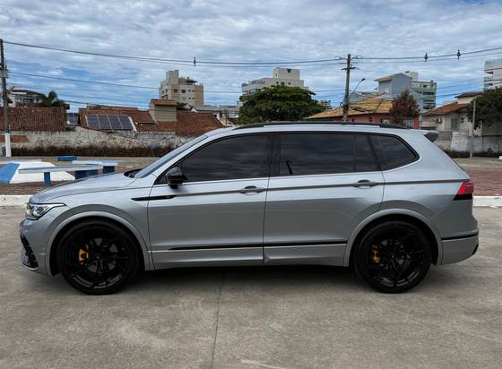 VOLKSWAGEN TIGUAN 2.0 300 TSI GASOLINA ALLSPACE R-LINE AUTOMÁTICO